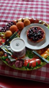 Jedlo v ubytovaní bed & breakfast alebo blízkom okolí