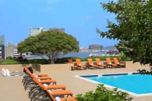 Bazén v ubytování Hyatt Regency Baltimore nebo v jeho okolí