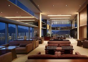 Uma área de estar em Hyatt Regency Hong Kong, Sha Tin