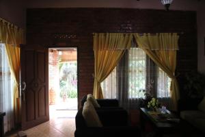 Φωτογραφία από το άλμπουμ του Princess Cottages σε Sukabumi +1 φωτογραφίες