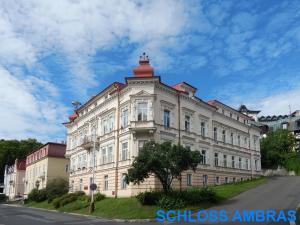 Fotografie z fotogalerie ubytování Schloss Ambras v destinaci Mariánské Lázně