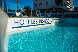 Bazén v ubytování Hotel Arena Prado nebo v jeho okolí