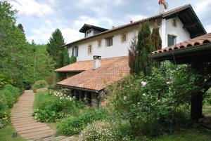 Das Gebäude in dem sich das Bed & Breakfast befindet