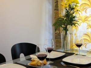 Nápoje v ubytovaní San Sebastián VERY NICE apartment 100m from La Kontxa Beach