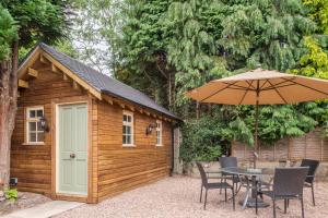 Gallery image of Holcombe House in Wolverhampton