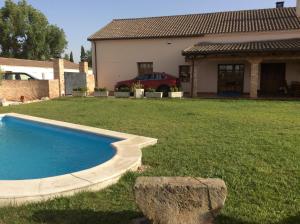Bazén v ubytování Casa Roble nebo v jeho okolí