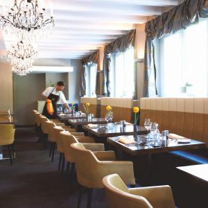 Restorāns vai citas vietas, kur ieturēt maltīti, naktsmītnē Hotel Silicium