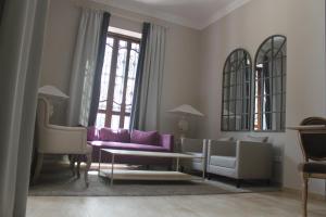 A seating area at Hotel Villa Maria