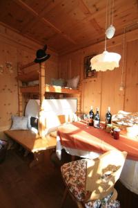 Posezení v ubytování B&B Ciasa Weber + 18 fotografií