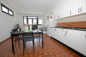 Kuchyňa alebo kuchynka v ubytovaní Apartamento PANCHO