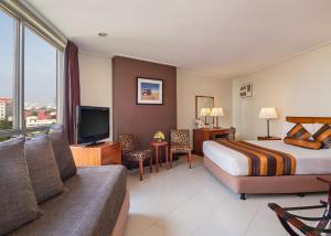 TV a/nebo společenská místnost v ubytování Hotel Kimberly Manila