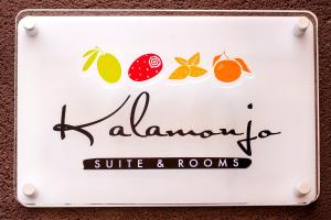 巴勒摩的住宿－Kalamonjo Suite&Rooms，带有水果的餐厅标志