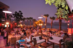 Restaurace v ubytování Maris Beach Hotel
