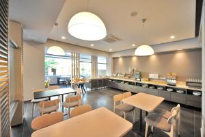 Restaurace v ubytování Astron Suites & Apartments