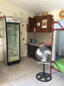Köök või kööginurk majutusasutuses Elbasan Backpacker Hostel