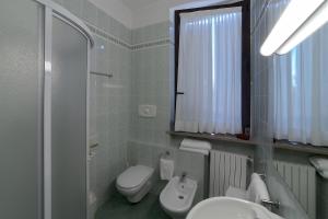 Koupelna v ubytování Terme Di Monte Valenza