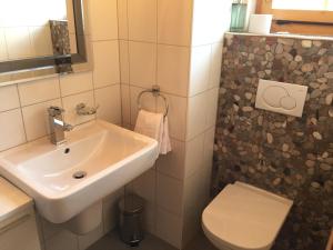 Vannituba majutusasutuses Chalet Charming