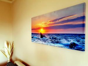 Pohľad na východ alebo západ slnka z apartmánu alebo blízkeho okolia