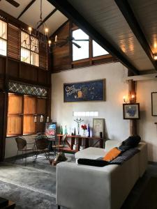 Gallery image of Experience Island Heritage Home in Pantai Kok