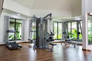 Fitness centrum a/nebo fitness zařízení v ubytování Naiyang Park Resort - SHA Extra Plus