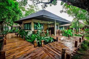 Zahrada ubytování Naiyang Park Resort - SHA Extra Plus