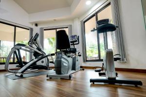 Fitness centrum a/nebo fitness zařízení v ubytování Naiyang Park Resort - SHA Extra Plus