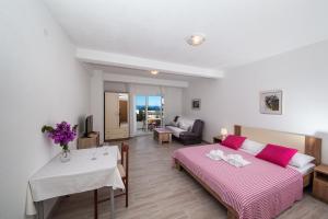 Imagen de la galería de Apartments Kovačić, en Makarska