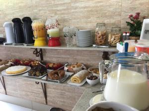 Comida no hotel ou em algum lugar perto