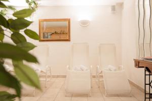 A seating area at Hotel B&B Martha