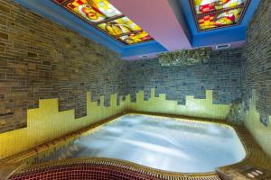 Foto dalla galleria di Green Palace Hotel a Yerevan