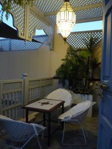 Posezení v ubytování Riad Noos Noos & Spa