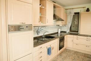 Dapur atau dapur kecil di Haus Helene +18 gambar