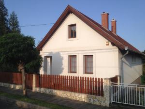 The building in which A villát is located