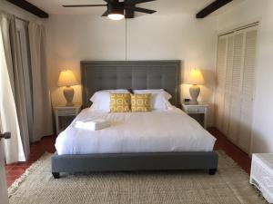 Gallery image of Bay View in St Thomas