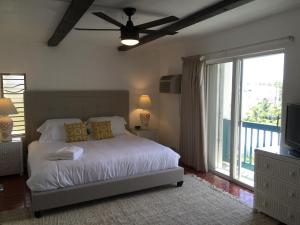 Gallery image of Bay View in St Thomas