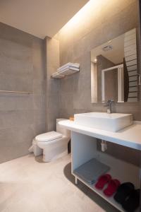 Koupelna v ubytování So Lohas B&B + 37 fotografií