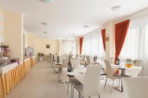 Gallery image of Hotel Bella Lazise in Lazise