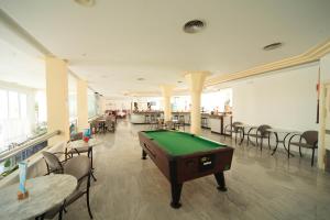 Biliár nebo kulečník v ubytování Maracaibo Aparthotel