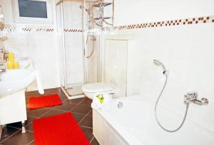 Koupelna v ubytování Appartments Enterwald