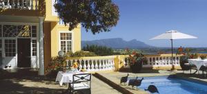 A piscina em ou perto de Colona Castle