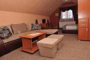 Postel nebo postele na pokoji v ubytování Hotel Drumski Raj + 37 fotografií