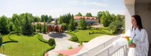 Vonkajšia záhrada v ubytovaní MenDan Magic Spa & Wellness Hotel