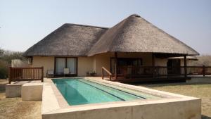 Foto dalla galleria di Beautiful Mountain Views From A 2-Bedroom Home With Pool a Hoedspruit