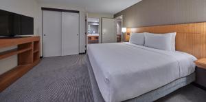 Postel nebo postele na pokoji v ubytování Hyatt Place Eugene/Oakway Center