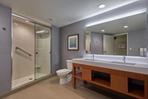 Koupelna v ubytování Hyatt Place Eugene/Oakway Center