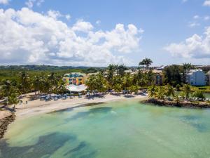 Foto dalla galleria di Canella Beach Hotel a Le Gosier