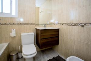Ein Badezimmer in der Unterkunft Luxury Apartments with private swimming pool