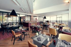 Εστιατόριο ή άλλο μέρος για φαγητό στο Mercure Orange Centre A7/A9