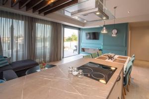 TV a/nebo společenská místnost v ubytování Luxury Apartment Imperia