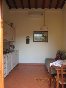 Kuchyň nebo kuchyňský kout v ubytování Agriturismo Conca Verde